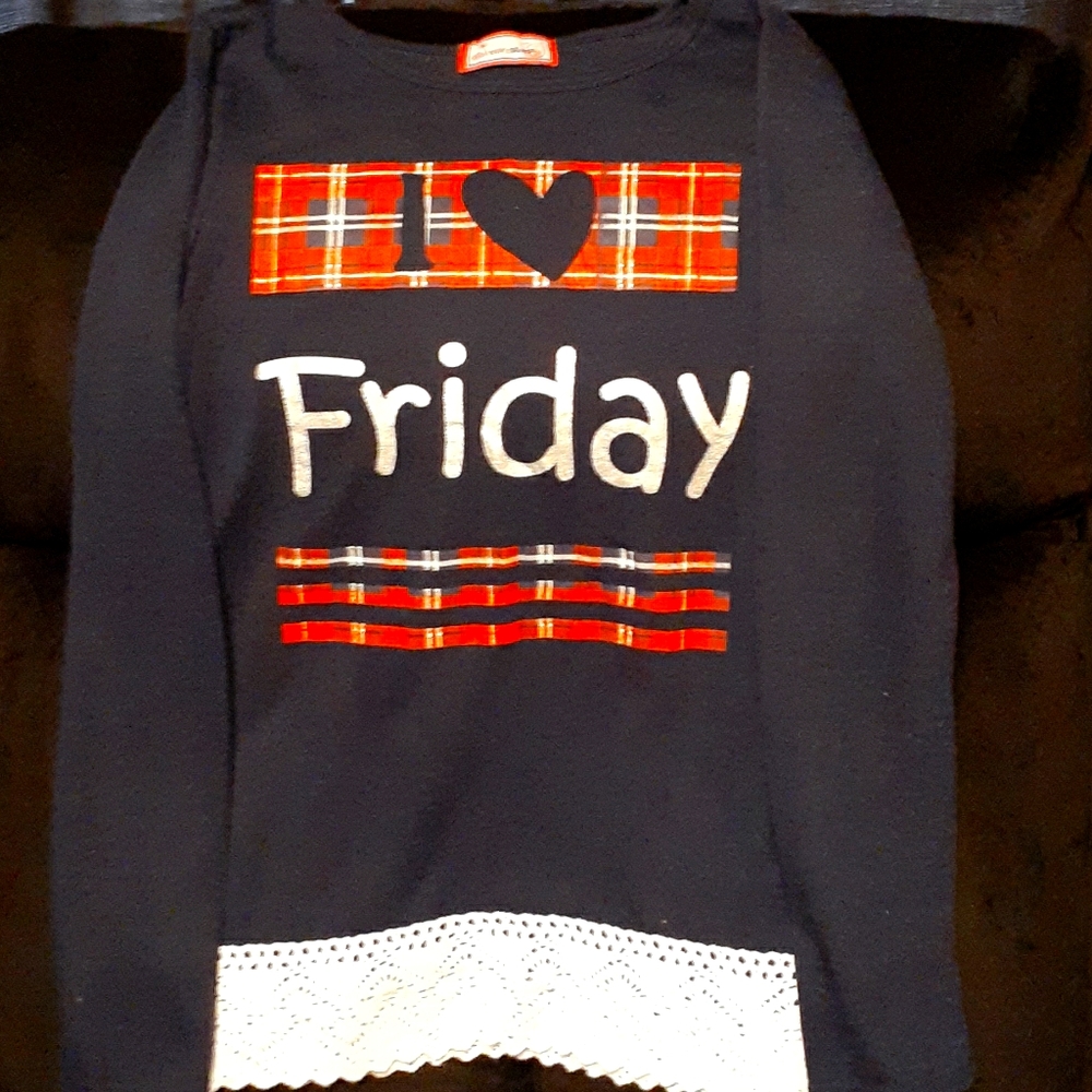 💙❤🤍FRIDAY SWEATER BY DREAM STAR💙❤🤍
